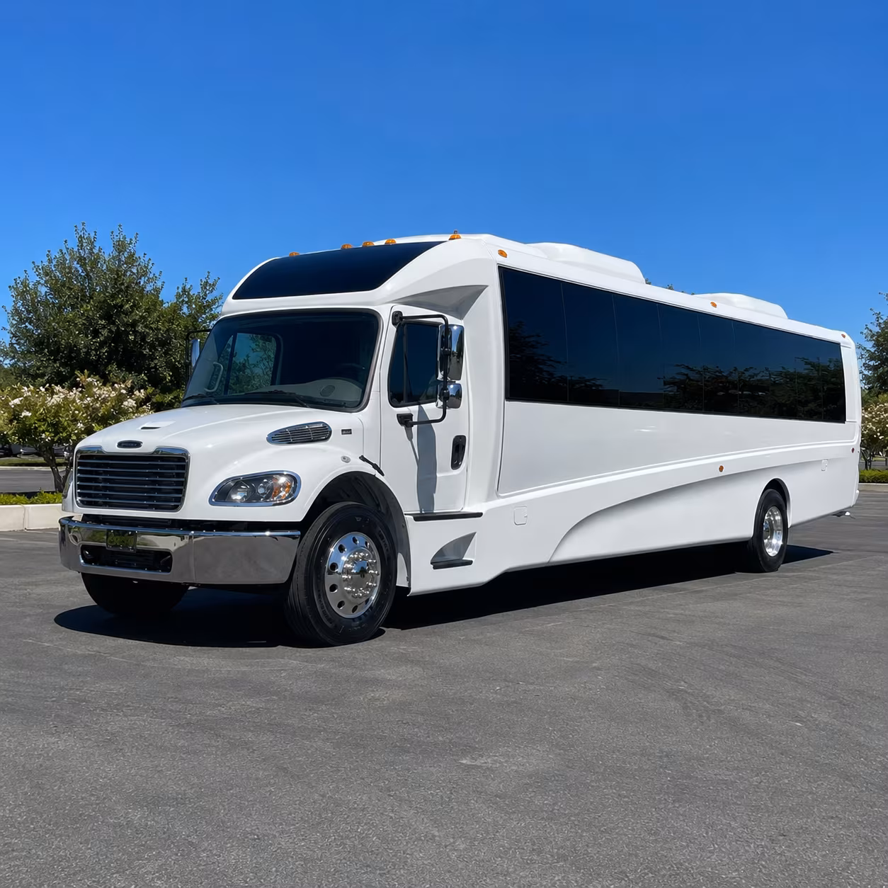 indio 28 passenger minibus
