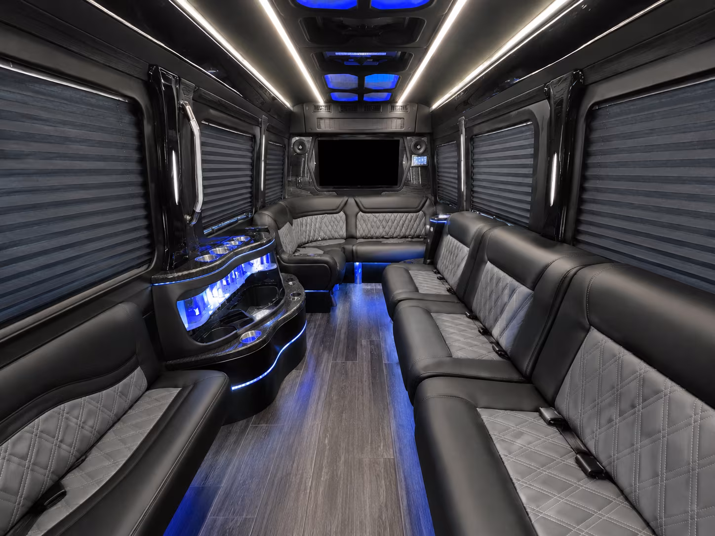 indio employee shuttle buses for construction and trades groups
