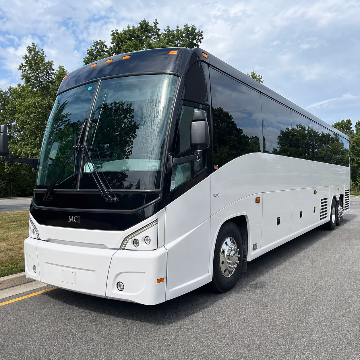 long distance charter buses from indio to away games and major stadiums
