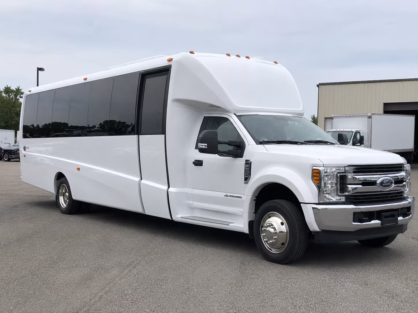 recurring shuttle buses for multi day events and private gatherings